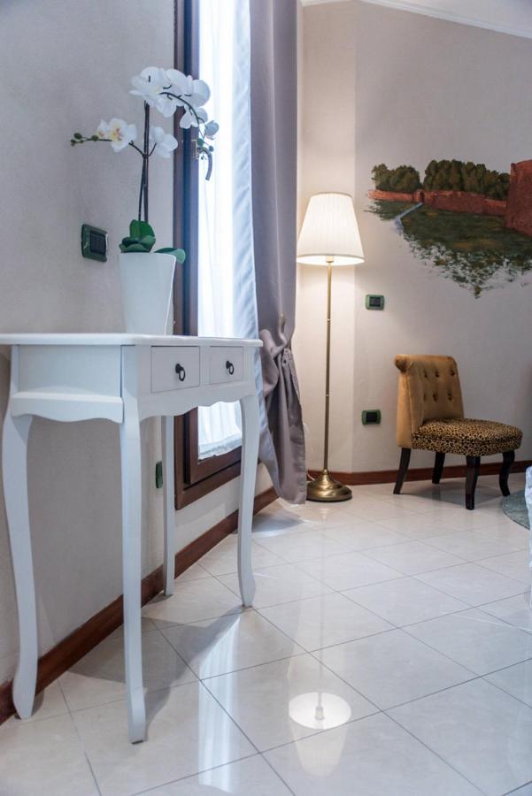 شقة A Due Passi Dal Castello فيرّارا المظهر الخارجي الصورة